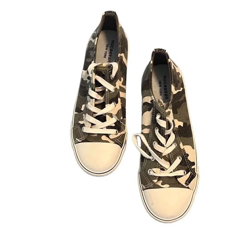 Roca wear camouflage tennis shoes size 7